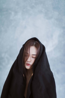 羞辱打开双腿H调教女友视频